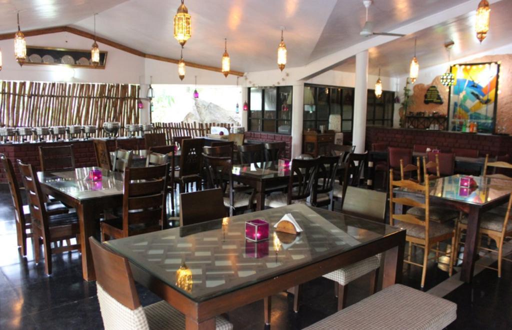 Eagle Ridge Resort Bangalore Esterno foto