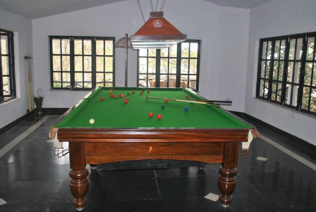 Eagle Ridge Resort Bangalore Esterno foto