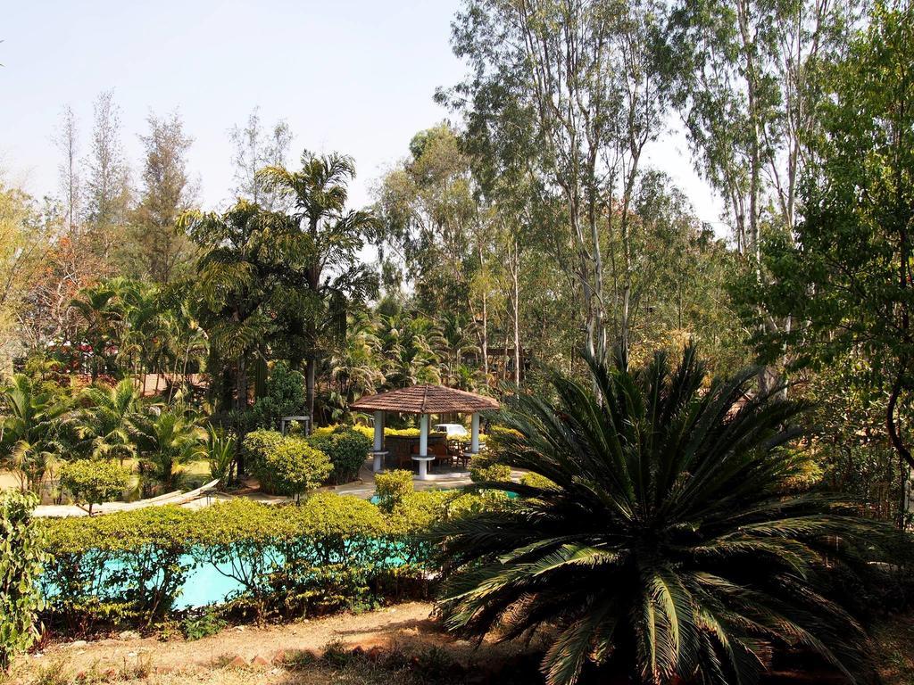 Eagle Ridge Resort Bangalore Esterno foto