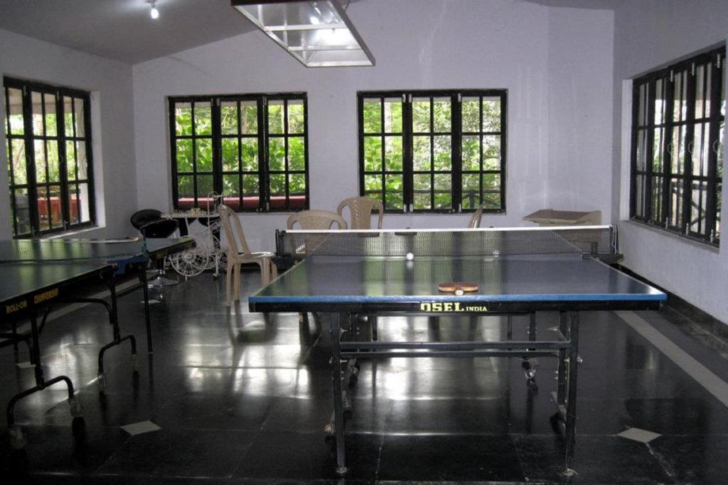 Eagle Ridge Resort Bangalore Esterno foto